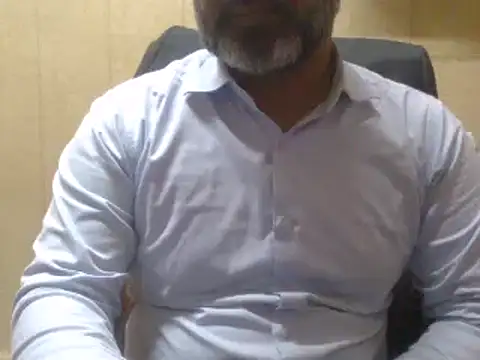 Snapshot of hairymaster95 chatting on 01/14/25, 04:04 hairymaster95 online show from 01/14/25, 04:04