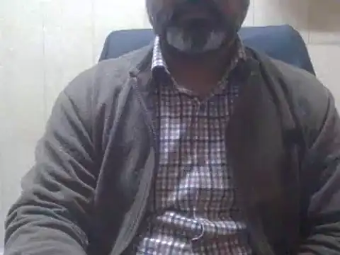 Snapshot of hairymaster95 chatting on 01/18/25, 06:24 hairymaster95 online show from 01/18/25, 06:24