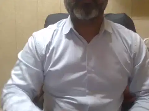 Snapshot of hairymaster95 chatting on 01/30/25, 04:06 hairymaster95 online show from 01/30/25, 04:06