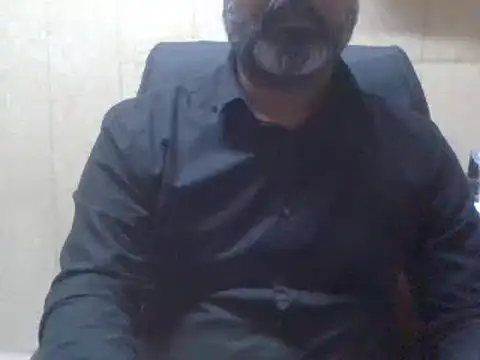 Snapshot of hairymaster95 chatting on 02/18/25, 01:00 hairymaster95 online show from 02/18/25, 01:00