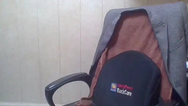 Snapshot of hairymaster95 chatting on 02/24/25, 04:05 hairymaster95 online show from 02/24/25, 04:05