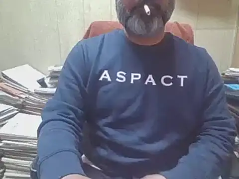 hairymaster95 online show from 11/16/25, 07:25