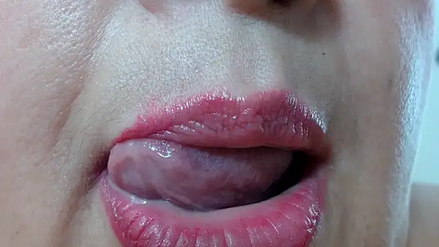 Kerly Doll online show from 01/09/25, 08:33