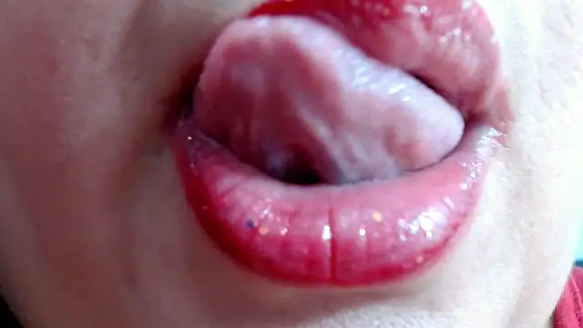 Kerly Doll online show from 01/14/25, 08:59