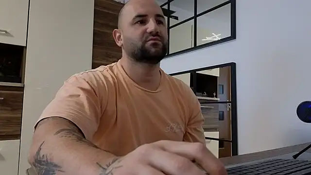 moonjoey online show from 04/22/26, 05:54