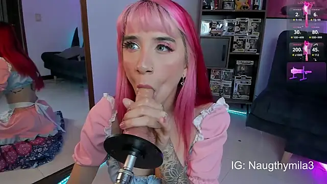 Snapshot of Sky_dominika_ chatting on 09/10/25, 02:11 Sky dominika online show from 09/10/25, 02:11