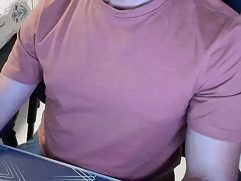 Snapshot of ankitfway chatting on 05/27/26, 05:54 ankitfway online show from 05/27/26, 05:54