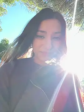 Snapshot of _MiaQueen_ chatting on 12/07/24, 12:13  MiaQueen  online show from 12/07/24, 12:13