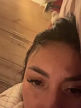 aniiee x online show from 04/23/26, 04:31