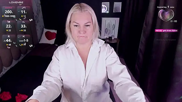 YolandaKiss online show from 10/14/25, 08:20