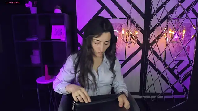 KylieMellow online show from 02/17/25, 01:32