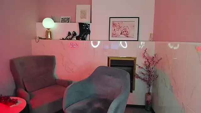 KylieMellow online show from 10/12/25, 05:39