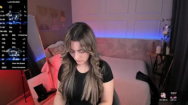 KylieMellow online show from 04/18/26, 05:22