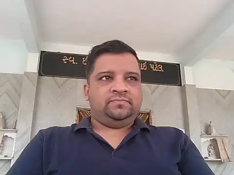 Snapshot of dhruv_love chatting on 04/10/26, 04:50 dhruv love online show from 04/10/26, 04:50