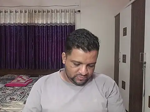 Snapshot of dhruv_love chatting on 04/15/26, 12:12 dhruv love online show from 04/15/26, 12:12