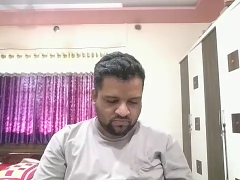 Snapshot of dhruv_love chatting on 04/24/26, 04:15 dhruv love online show from 04/24/26, 04:15