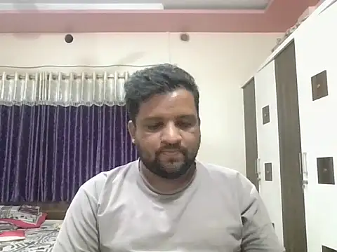 Snapshot of dhruv_love chatting on 05/18/26, 01:50 dhruv love online show from 05/18/26, 01:50