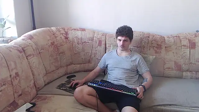 Remy Miles online show from 02/11/25, 07:54