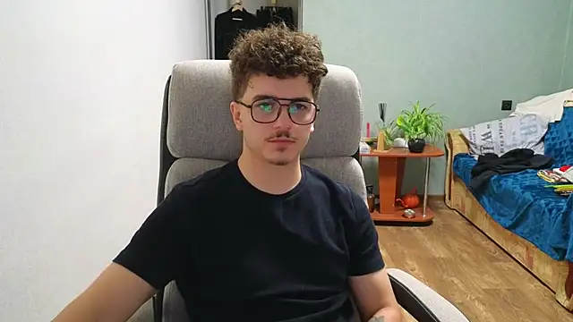 Remy Miles online show from 11/10/25, 02:05