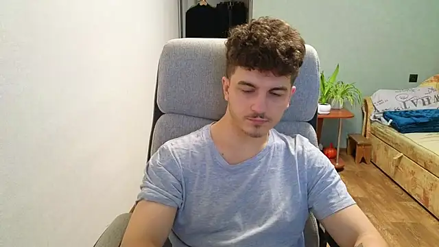 Remy Miles online show from 12/04/25, 12:47