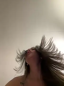 Alyshanon18 online show from 03/11/26, 02:17