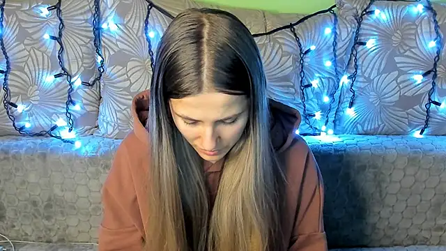 MaggieCake online show from 12/26/24, 12:57