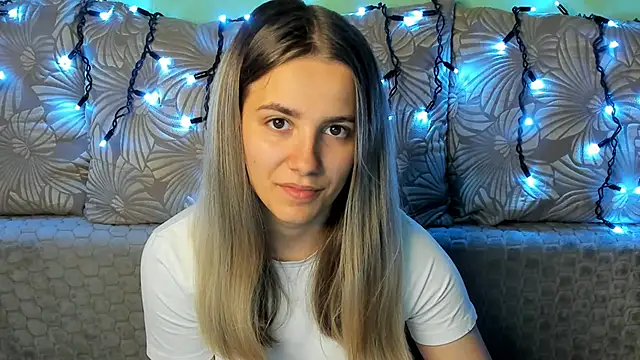 MaggieCake online show from 10/14/25, 12:33