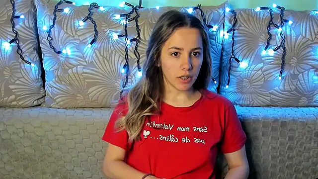 MaggieCake online show from 12/20/25, 04:41