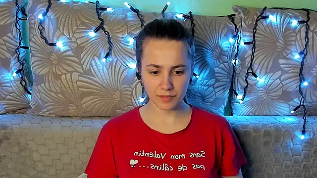 MaggieCake online show from 03/04/26, 01:22