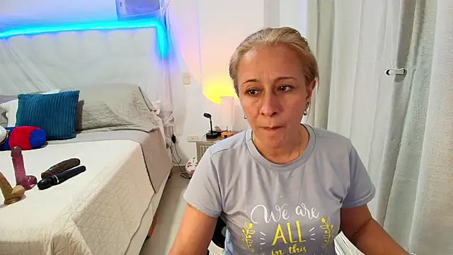Snapshot of Naty_Stone chatting on 06/09/26, 09:26 Naty Stone online show from 06/09/26, 09:26