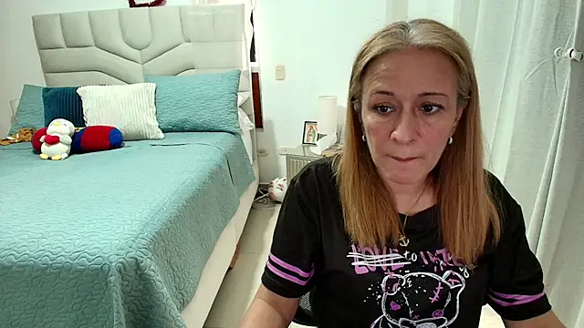 Naty Stone online show from 07/01/26, 08:41