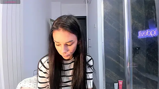 realhotfallingdevil online show from 09/22/25, 03:52