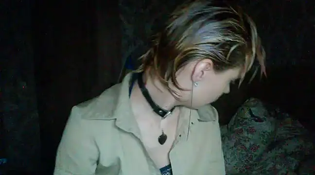 Snapshot of WildMissNiks chatting on 12/20/24, 10:05 WildMissNiks online show from 12/20/24, 10:05