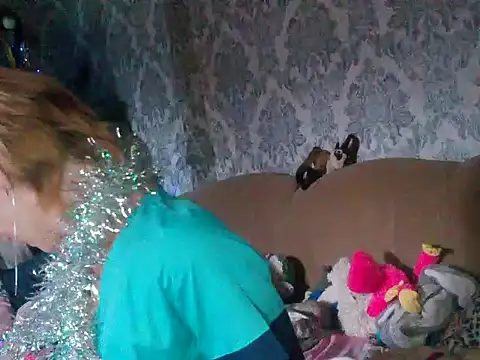 Snapshot of WildMissNiks chatting on 12/27/24, 10:01 WildMissNiks online show from 12/27/24, 10:01