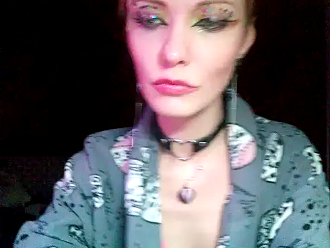 Snapshot of WildMissNiks chatting on 01/18/25, 04:42 WildMissNiks online show from 01/18/25, 04:42