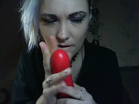 WildMissNiks online show from 04/19/26, 10:03