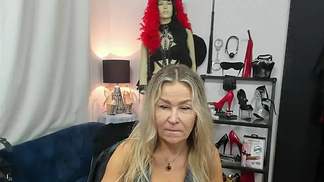 crystaLUX online show from 10/23/25, 04:23