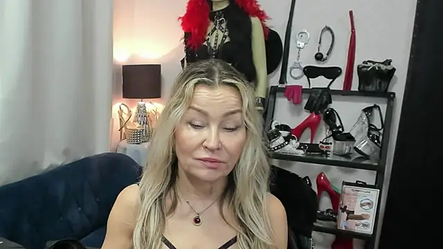 crystaLUX online show from 04/17/26, 04:37