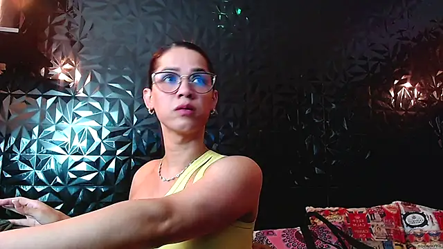 Snapshot of PINK__LOLA1 chatting on 10/02/25, 12:17 PINK  LOLA1 online show from 10/02/25, 12:17