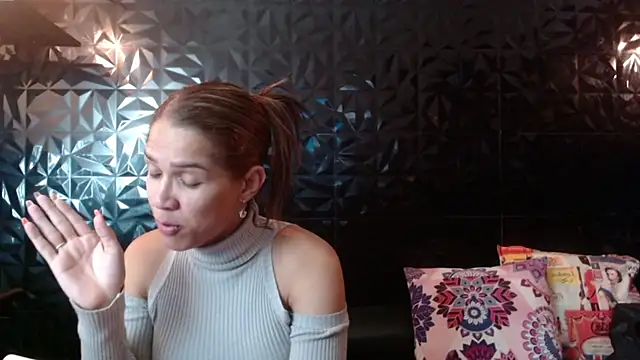 PINK  LOLA1 online show from 02/20/26, 11:54