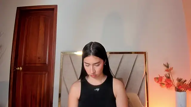 Christy Sea online show from 12/17/25, 06:36