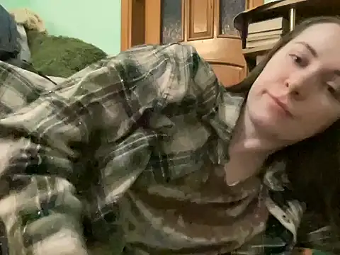 Snapshot of AngelTough20 chatting on 04/27/26, 11:25 AngelTough20 online show from 04/27/26, 11:25