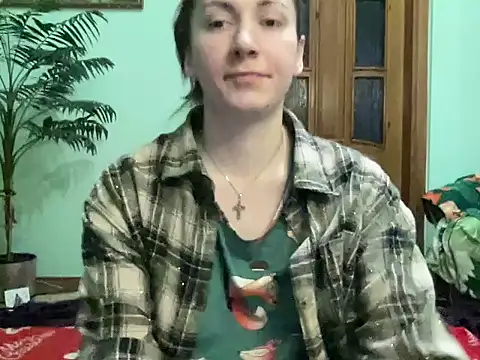 Snapshot of AngelTough20 chatting on 05/16/26, 12:07 AngelTough20 online show from 05/16/26, 12:07