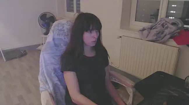 missthon0 online show from 12/23/24, 04:39