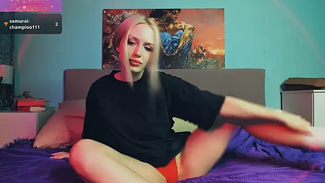 Snapshot of Linda_Roxy chatting on 12/21/24, 01:42 Linda Roxy online show from 12/21/24, 01:42