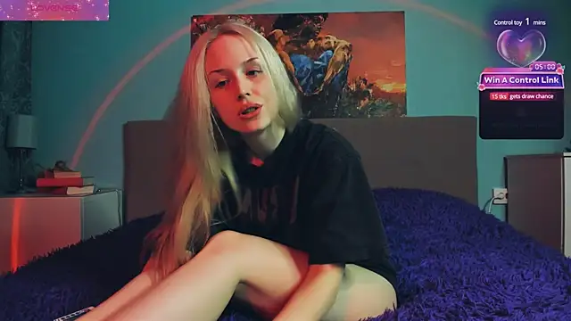 Snapshot of Linda_Roxy chatting on 02/21/25, 05:31 Linda Roxy online show from 02/21/25, 05:31