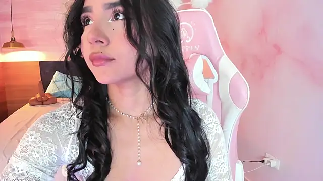 Snapshot of Mariana_sweetest chatting on 02/14/26, 07:10 Mariana sweetest online show from 02/14/26, 07:10