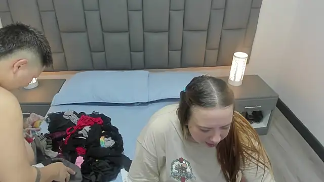 Snapshot of MiaYMolly chatting on 12/03/24, 01:30 MiaYMolly online show from 12/03/24, 01:30