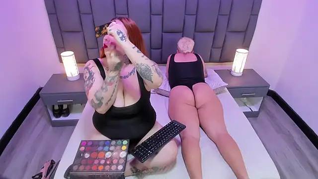 Snapshot of MiaYMolly chatting on 03/18/25, 10:14 MiaYMolly online show from 03/18/25, 10:14