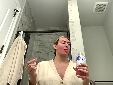 Alyssa rhoades online show from 11/28/25, 09:28